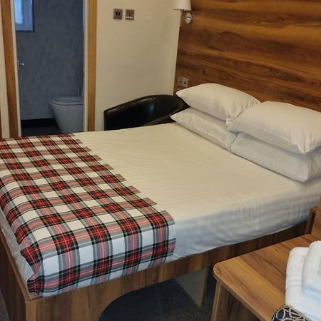 Hampton Court Guesthouse - City Centre Glasgow Buitenkant foto