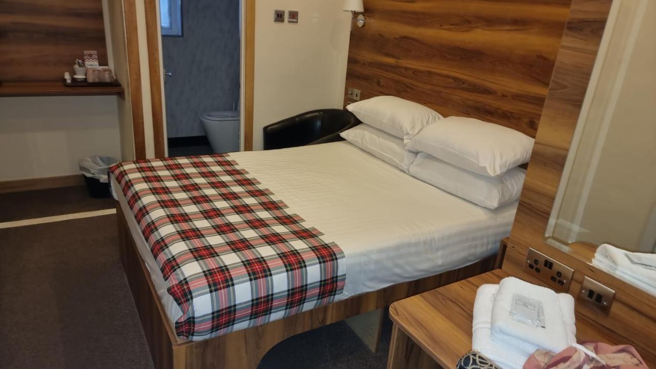 Hampton Court Guesthouse - City Centre Glasgow Buitenkant foto