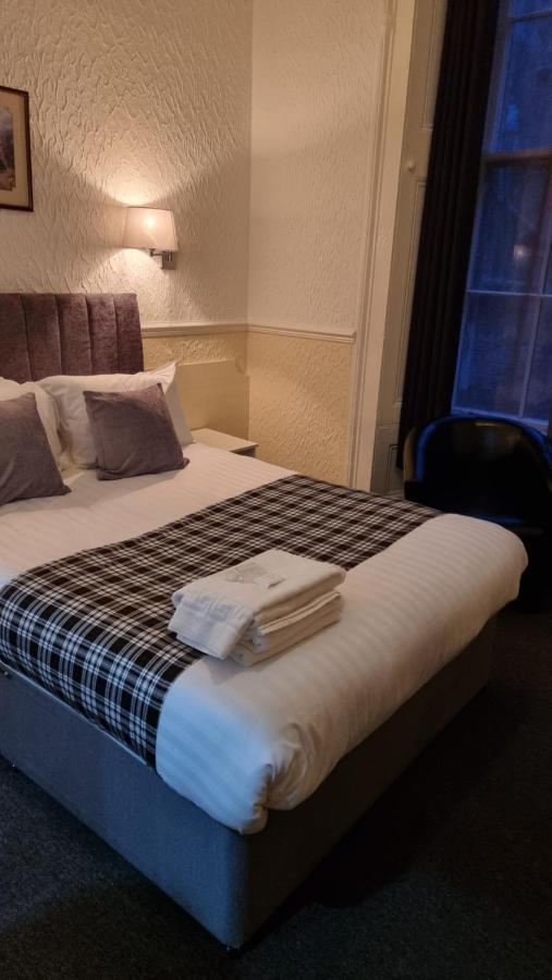 Hampton Court Guesthouse - City Centre Glasgow Buitenkant foto