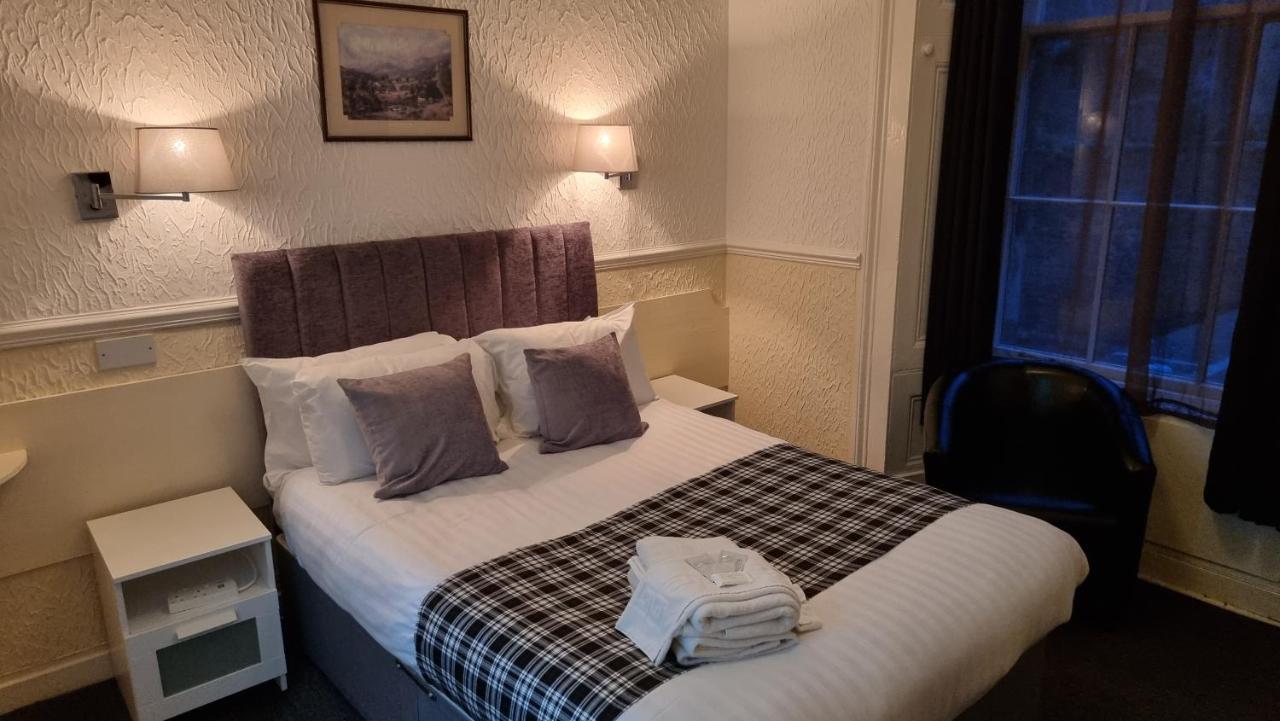 Hampton Court Guesthouse - City Centre Glasgow Buitenkant foto