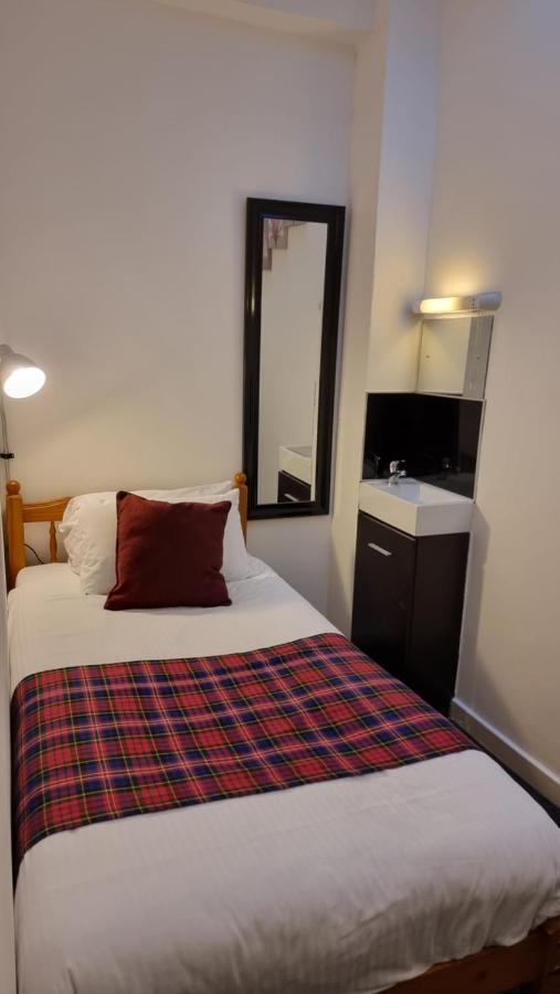 Hampton Court Guesthouse - City Centre Glasgow Buitenkant foto