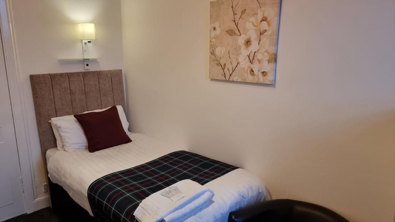 Hampton Court Guesthouse - City Centre Glasgow Buitenkant foto