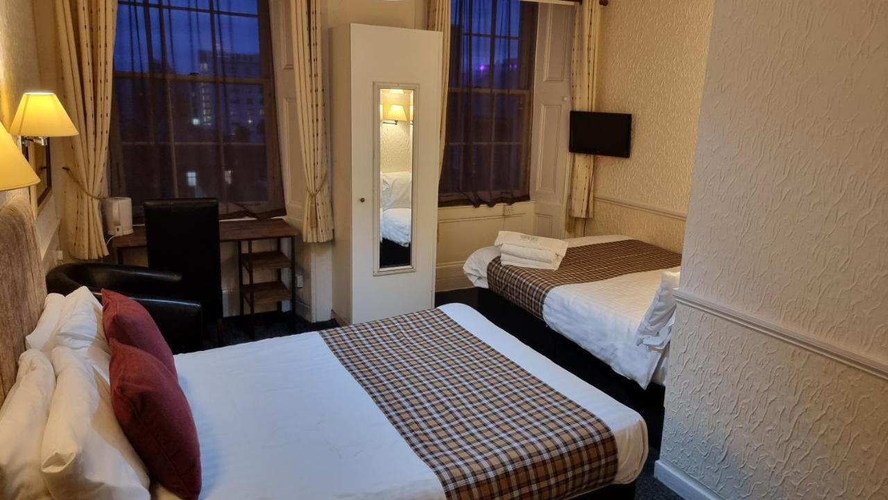 Hampton Court Guesthouse - City Centre Glasgow Buitenkant foto