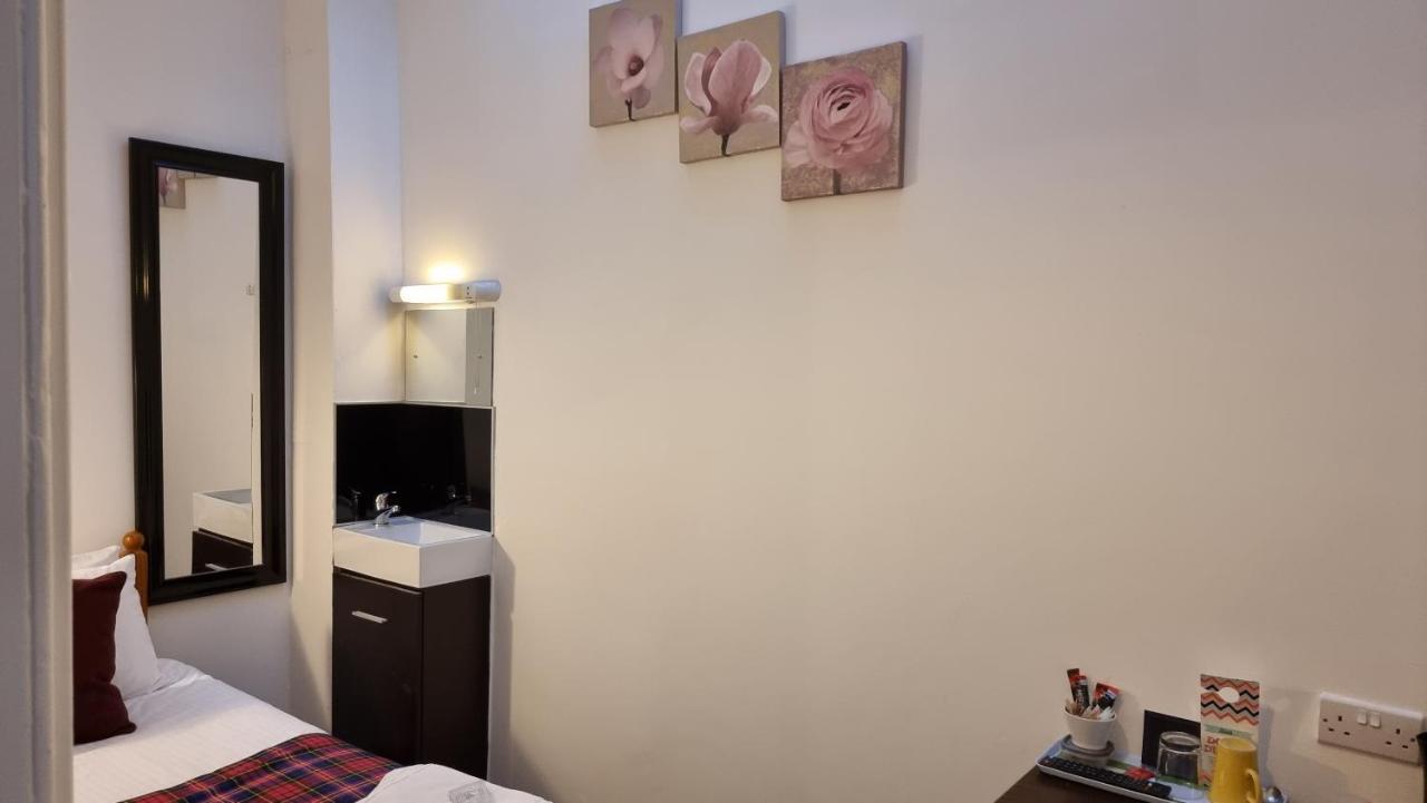 Hampton Court Guesthouse - City Centre Glasgow Buitenkant foto