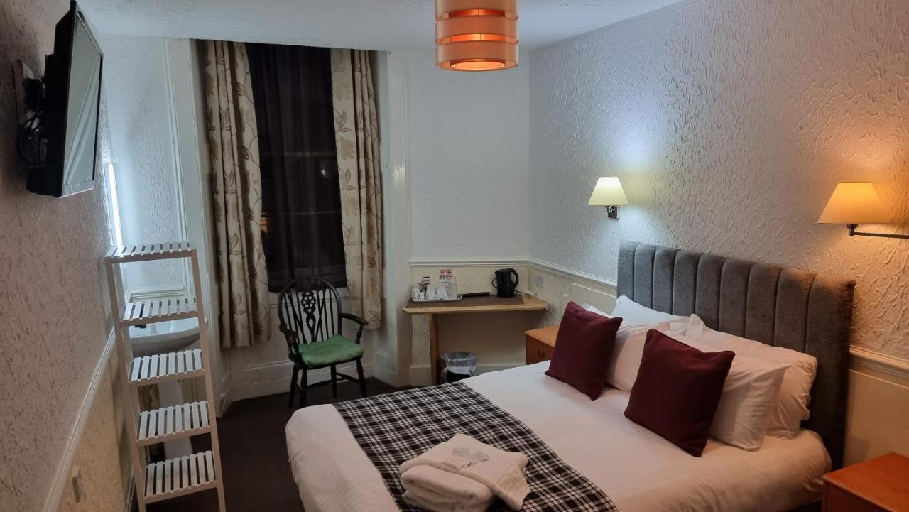 Hampton Court Guesthouse - City Centre Glasgow Buitenkant foto